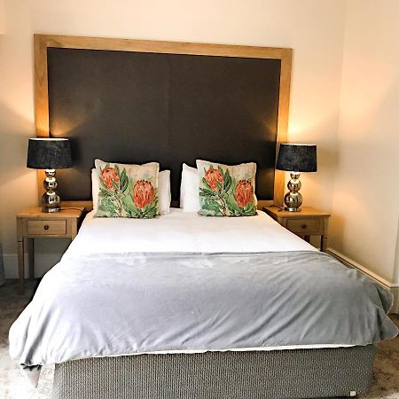 Milner Manor Hotel Grahamstown Ngoại thất bức ảnh